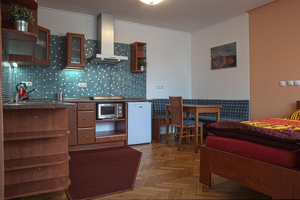 Penzion U Vinoteky Nymburk Cameră foto