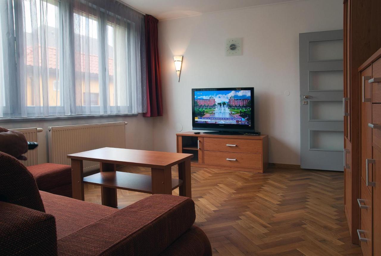 Penzion U Vinoteky Nymburk Cameră foto